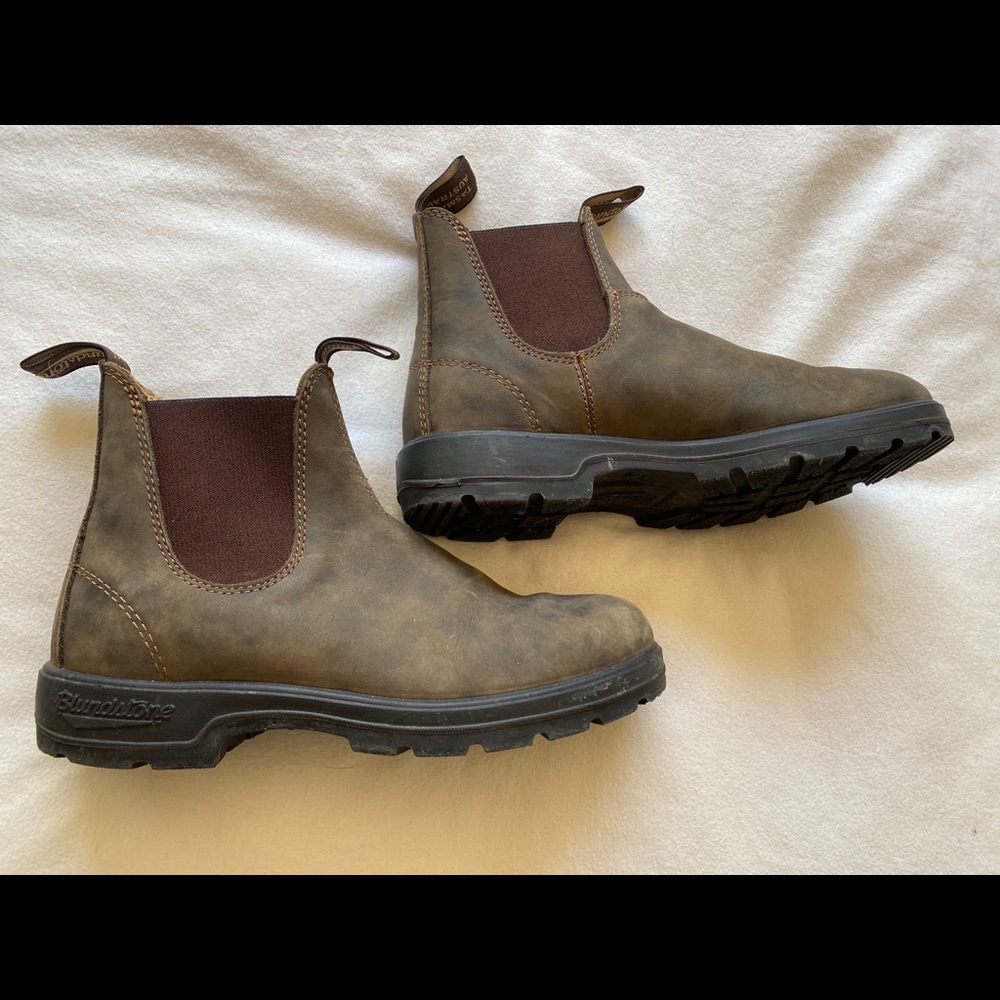 Blundstones